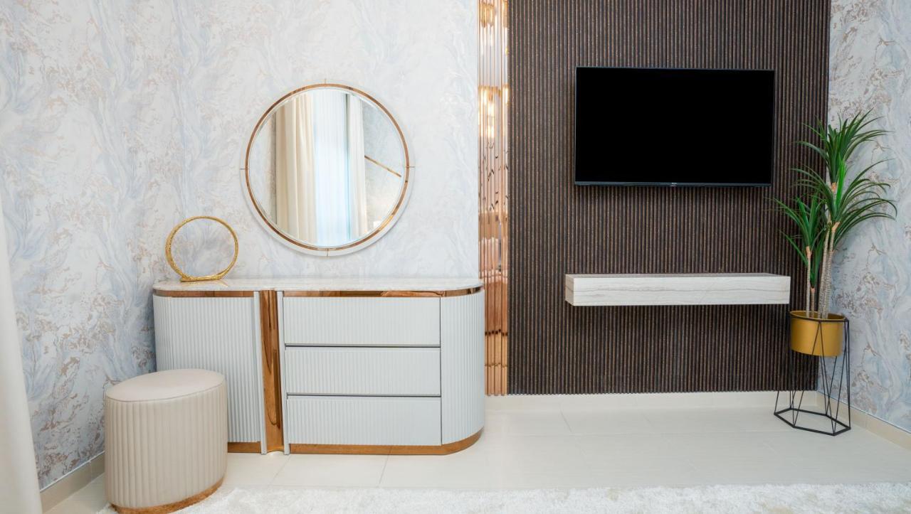 Exclusive Retreat Globalstay'S New 3Br Townhouse With Private Pool Дубай Экстерьер фото